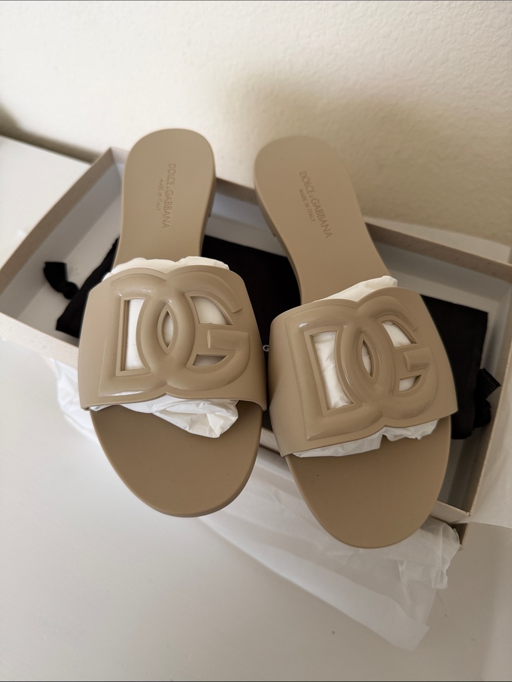 Dolce & Gabbana Bianca Interlock Slide Sandal